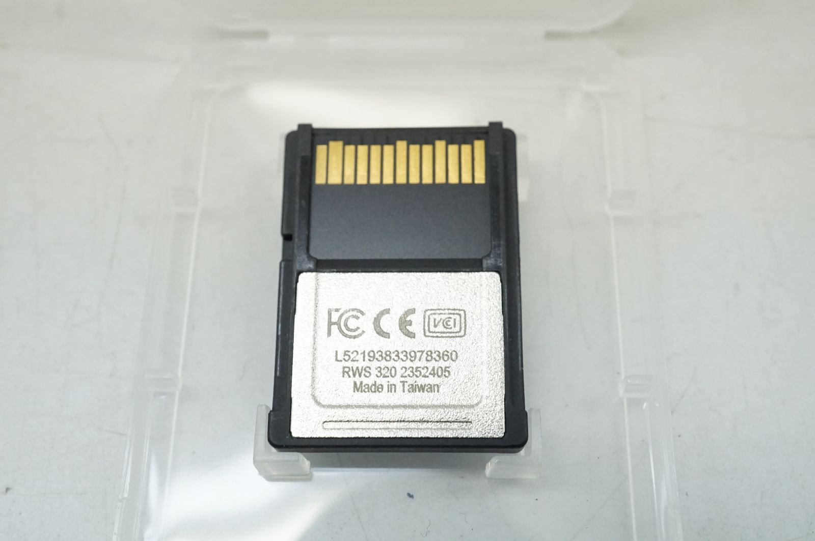 C 191016 3 Lexar Professional 320 GB メモリカード