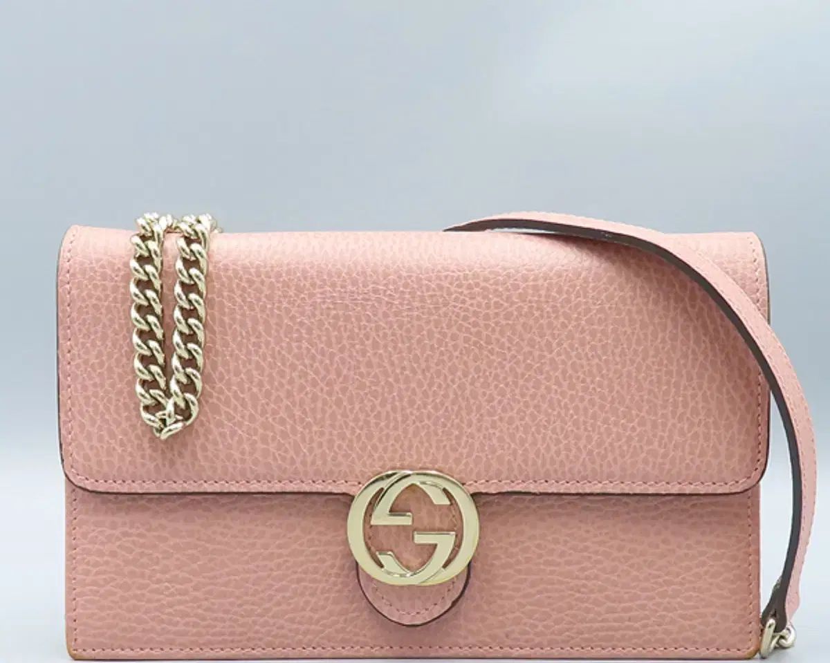 グッチ インターロッキング WOC チェーン ショルダーバッグ ピンク