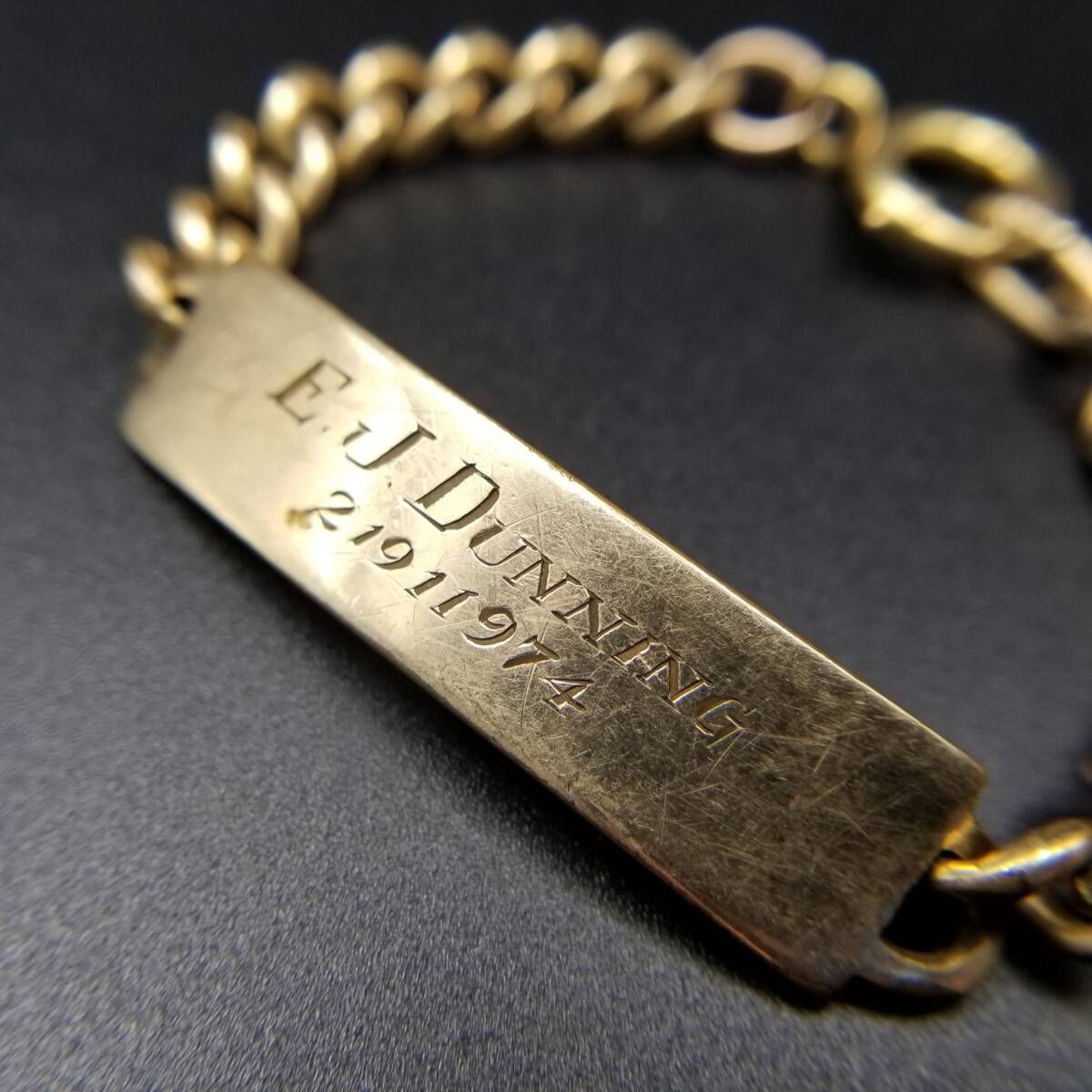 Elco社製 IDタグ 長方形プレート ヴィンテージ ブレスレット K 12 ゴールド金張り ネーム彫金 E J Dunning 重厚感 Y 19 I