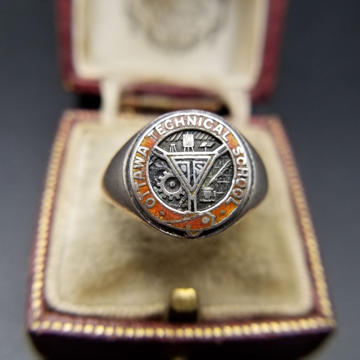 Trophy Craft カナダ ヴィンテージ クラスリング Ottawa Technical School ラウンド シグネット 925 シルバー 指輪 エナメル装飾 Y 19-G