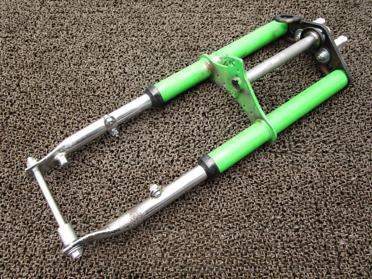 シャリー50 フロントフォーク トップブリッジ □A755！CF50 ホンダ 【 CF50E 】 CHALY キャブ車 動画有 オートマチック AT