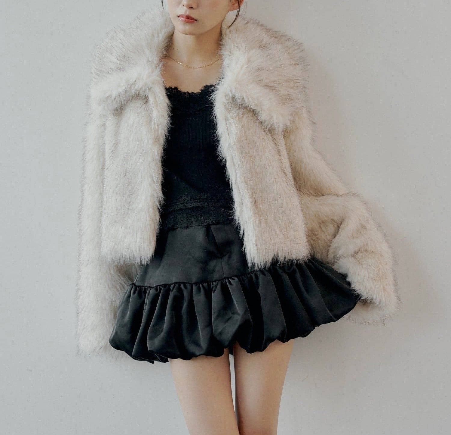 未使用タグ付き Chico ファーショートコート ファージャケット