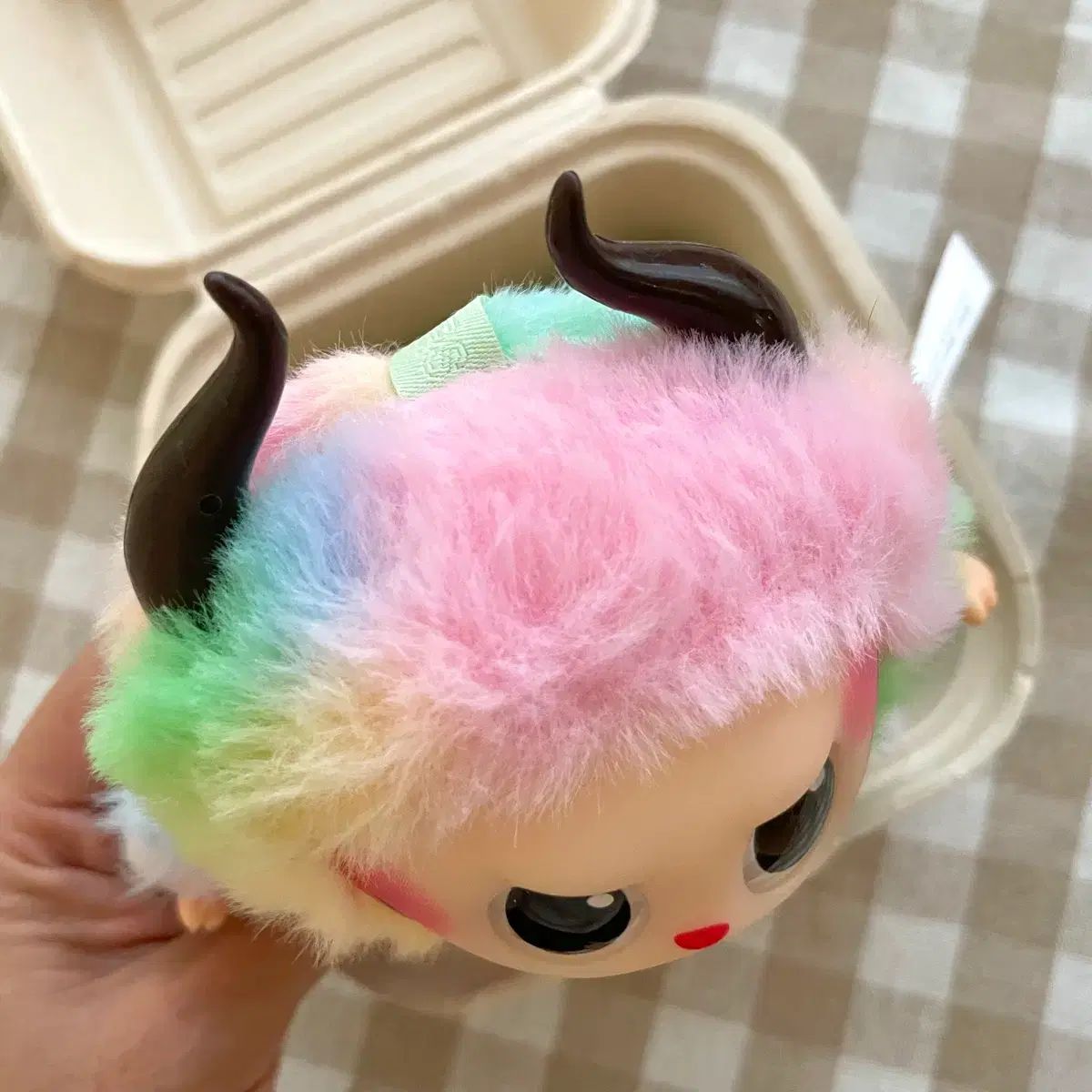 新品) ザ・MONSTERS レインボー ラブブ キーホルダー ぬいぐるみ