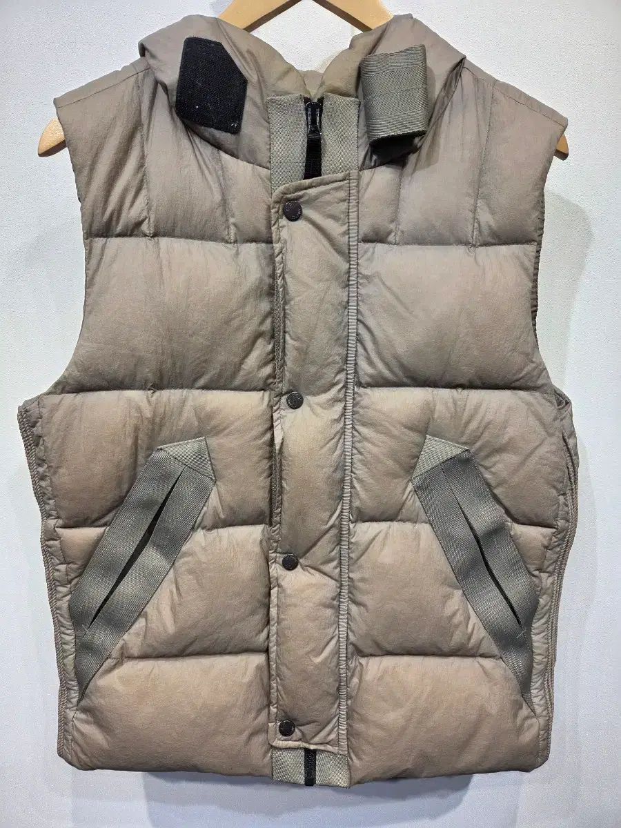 C.P. COMPANY シーピーカンパニー ダウン ダック ダウンベスト_100