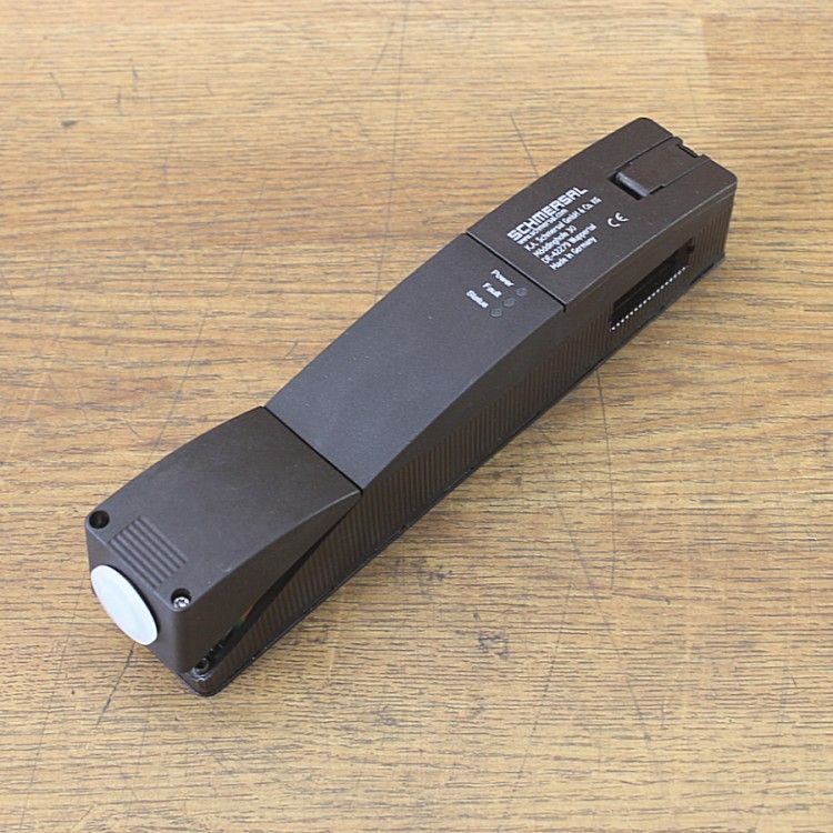 シュメアザール AZM 201 B 30 電磁ロック付セーフティドアスイッチ 安全インターロックスイッチ