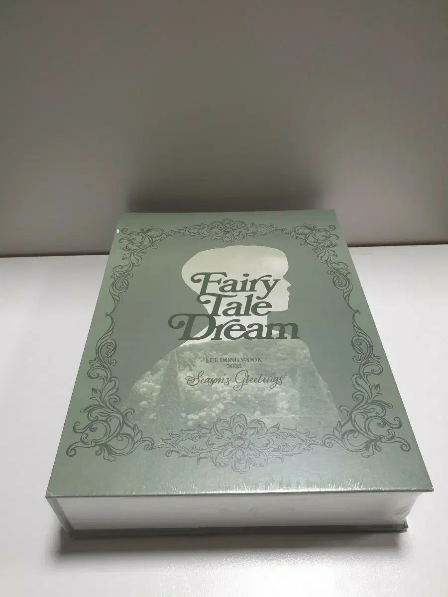 新品未開封 イドンウク 2025 シーグリ イ・ドンウク 2025 シーグリ シーズングリーティング - メルカリ
