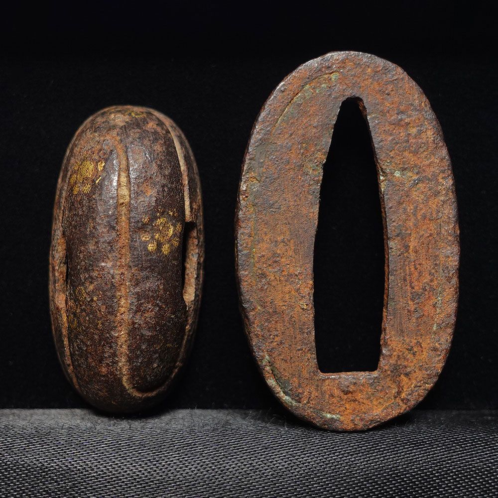 鉄地山道九曜紋散縁頭 縁4cm 山道彫 金象嵌 肥後拵 肥後金工 細川家 桐