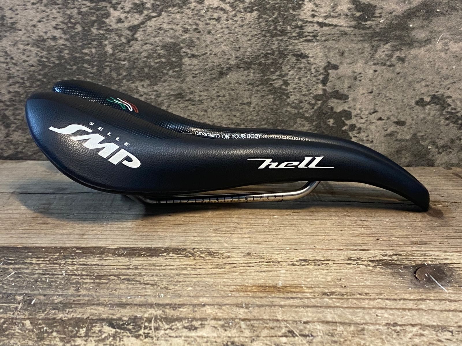 JP705 SELLE SMP hell サドル 黒 aisi 304 tubeレール - メルカリ