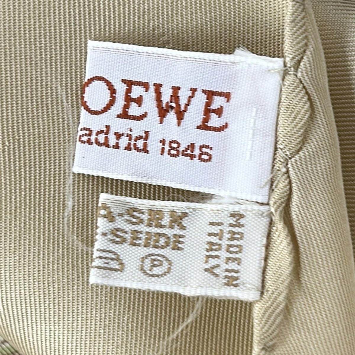  LOEWE ロエベ スカーフ カーキ ベージュ マルチ イヌ キノコ柄 バンダナ スカーフ 小物