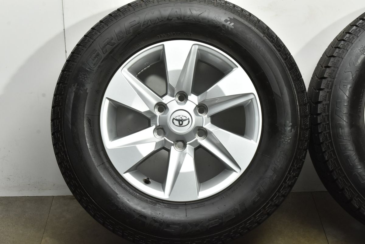 R ハイラックス