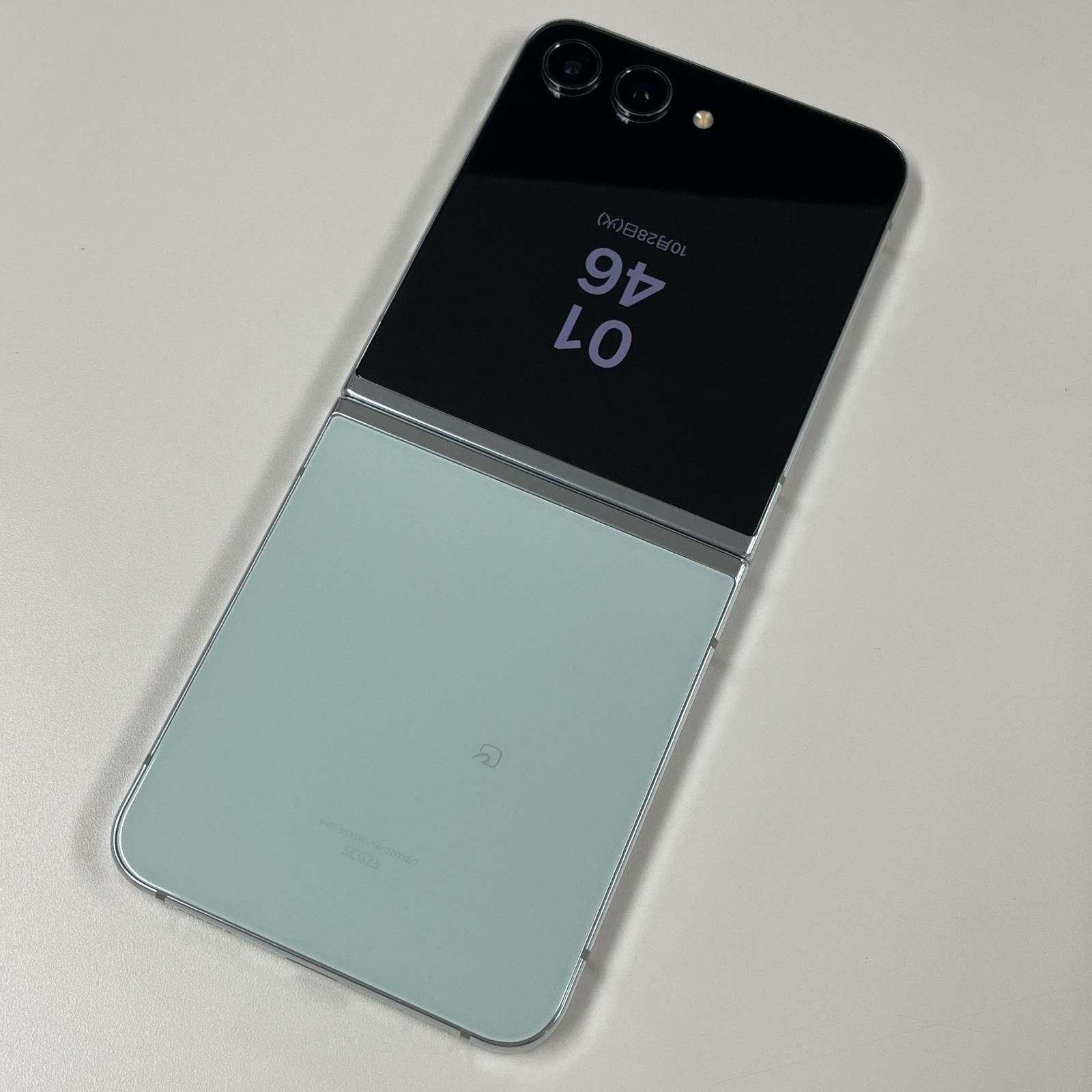 au Galaxy Z Flip5 SCG23 256GB ミント - メルカリ