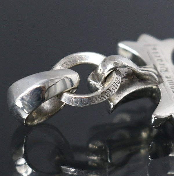 CHROME HEARTS 銀座店 クロムハーツ スモールCHクロス ウィズ ベイル