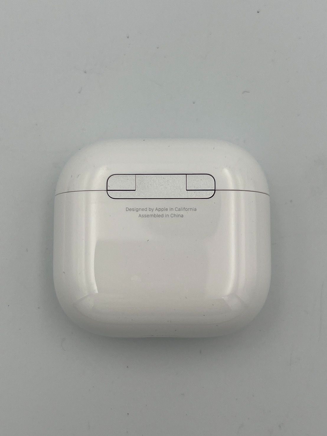 ▪️Apple AirPods 第4世代 本体+ ESRケース付属