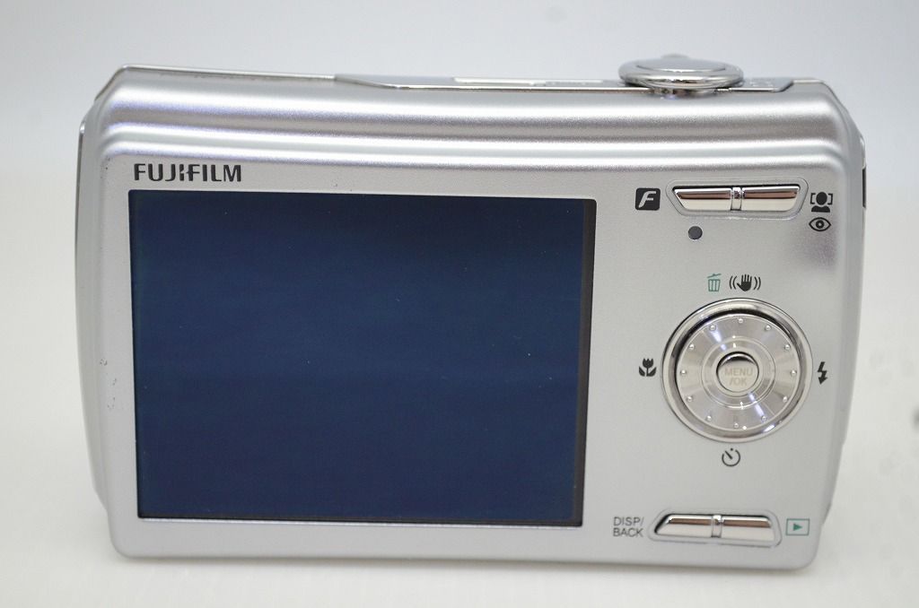 美品 FUJIFILM フジフィルム FinePix F100fd コンパクトデジタルカメラ