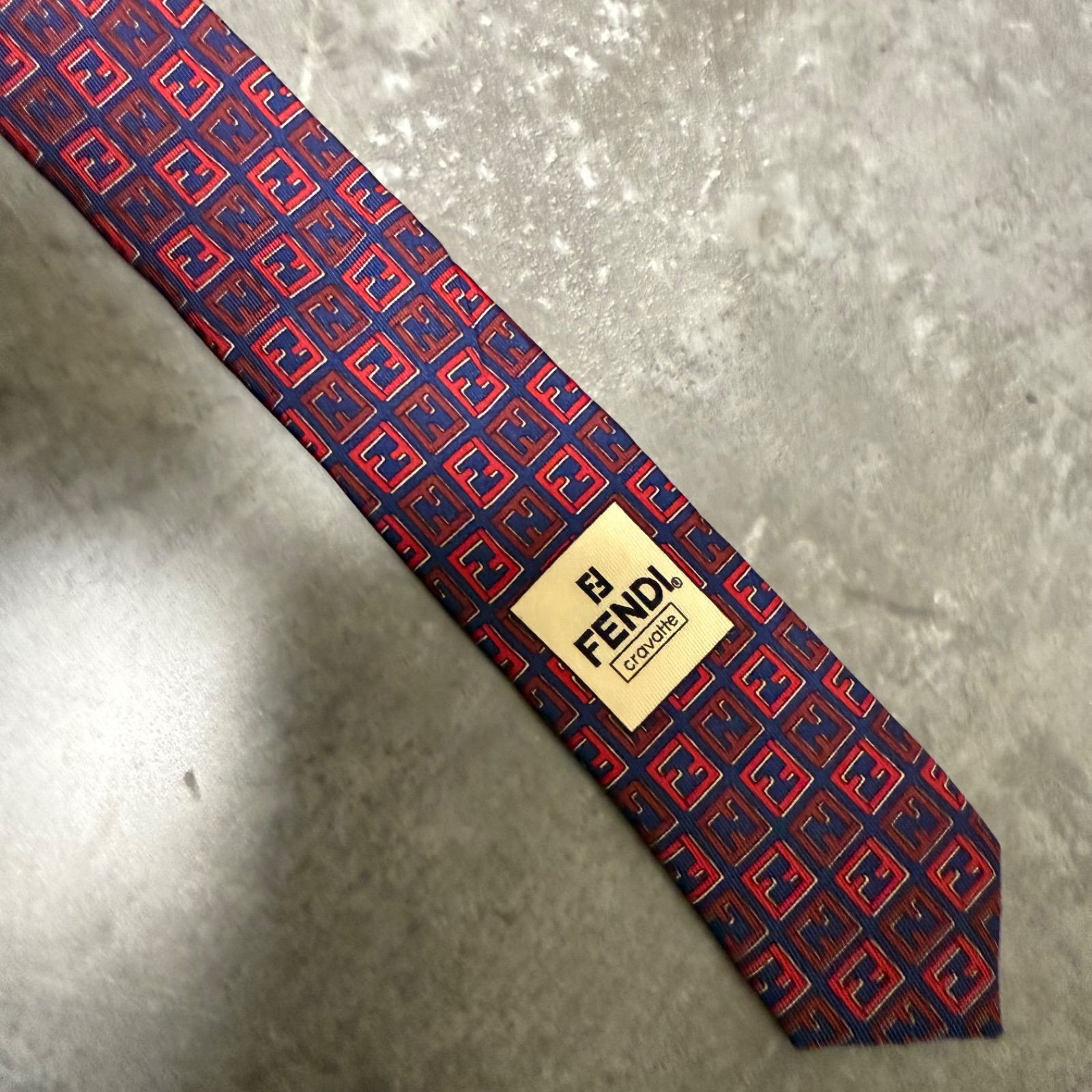 ✨極美品✨】FENDI フェンディ ネクタイ ズッカ FF柄 ハイブランド