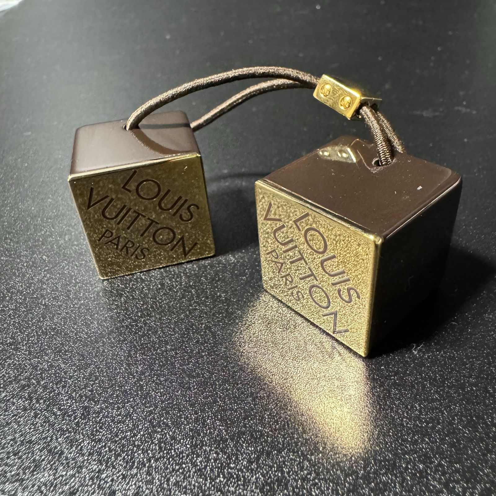 ルイヴィトン　ヘアゴム　新品未使用 ルイヴィトン ヘアゴム ブラック B25120394 - メルカリ