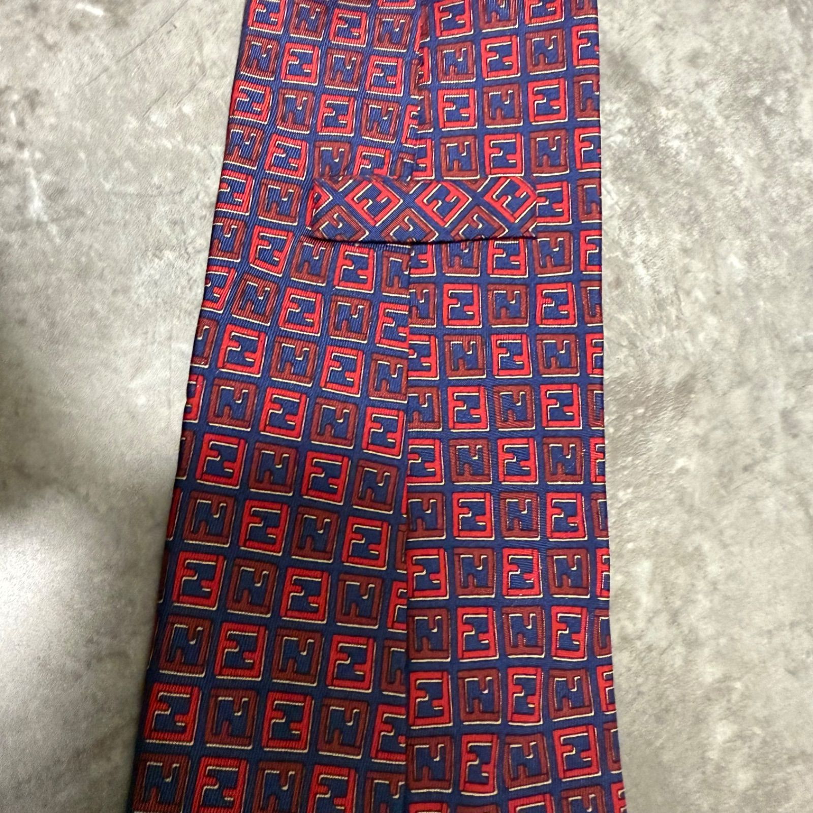 ✨極美品✨】FENDI フェンディ ネクタイ ズッカ FF柄 ハイブランド