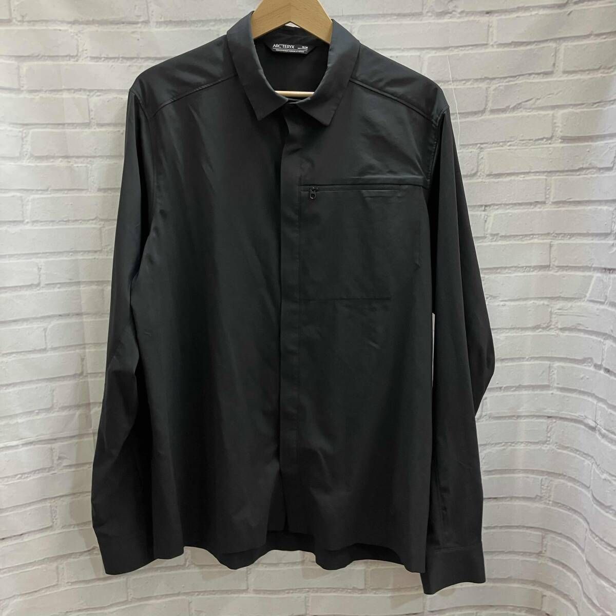ARC‘TERYX アークテリクス 長袖シャツ 28575-133240 サイズM ブラック