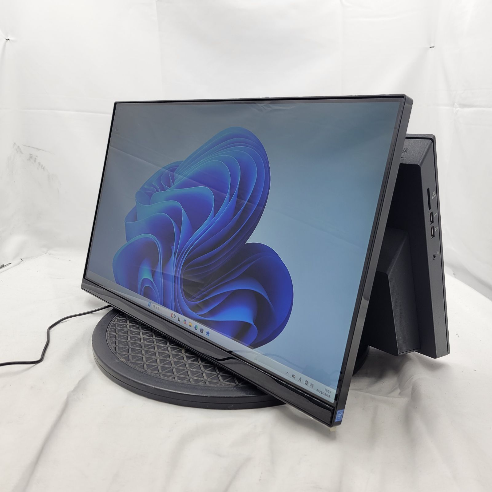 OS入り NEC LAVIE Home All in one PC Celeron 5205 U 8 GB SSD 256 NVMe Windows 11 一体型パソコン RM 748