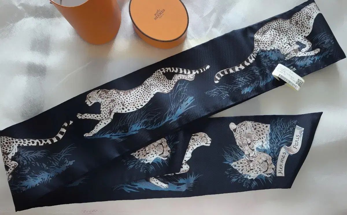 ゲパード スカーフ