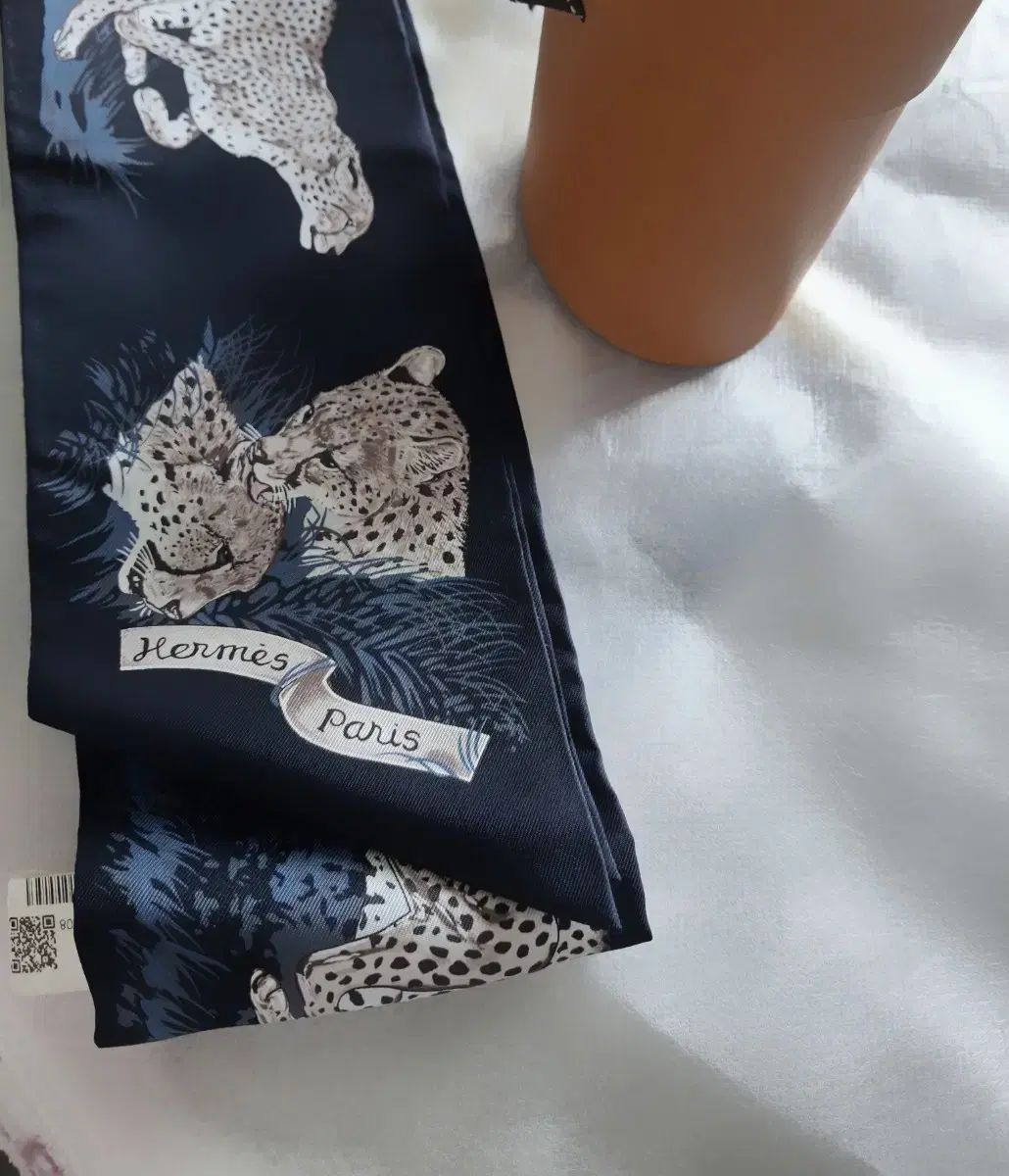  エルメス ゲパード スカーフ マキシ スリム ツイリー guepards バンダナ スカーフ 小物