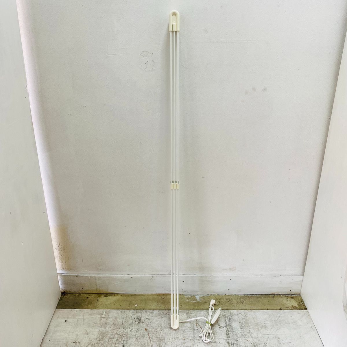 株式会社ナカガワ工業 森永ウィンドラジエーターW/R-1200 120cm 窓下