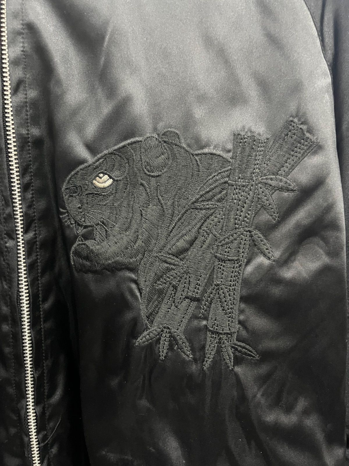 未使用級★3L★Hoshihime★黒虎 刺繍 スカジャン★ブラック★星姫★竹虎 楽天市場】Hoshihime スカジャン 竹虎 刺繍 サテン ジップアップ 中綿