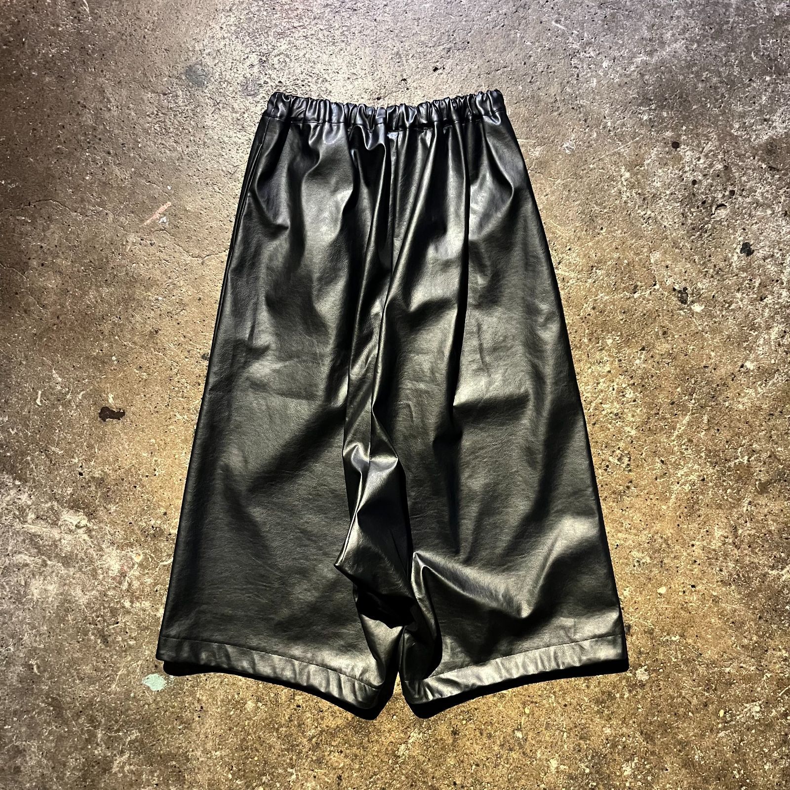 COMME des GARCONS 24aw フェイクレザーサルエルパンツ S ワイド