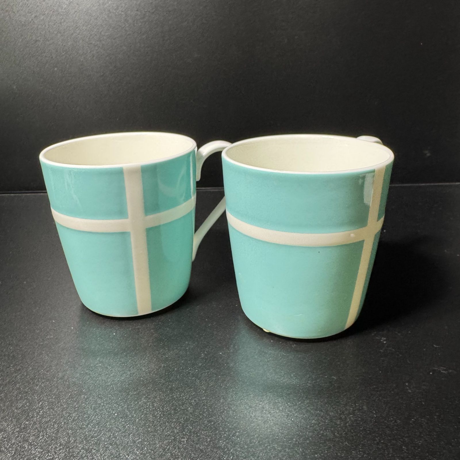 ティファニー ブルーリボンボックスペアマグカップ B25120458 - メルカリ