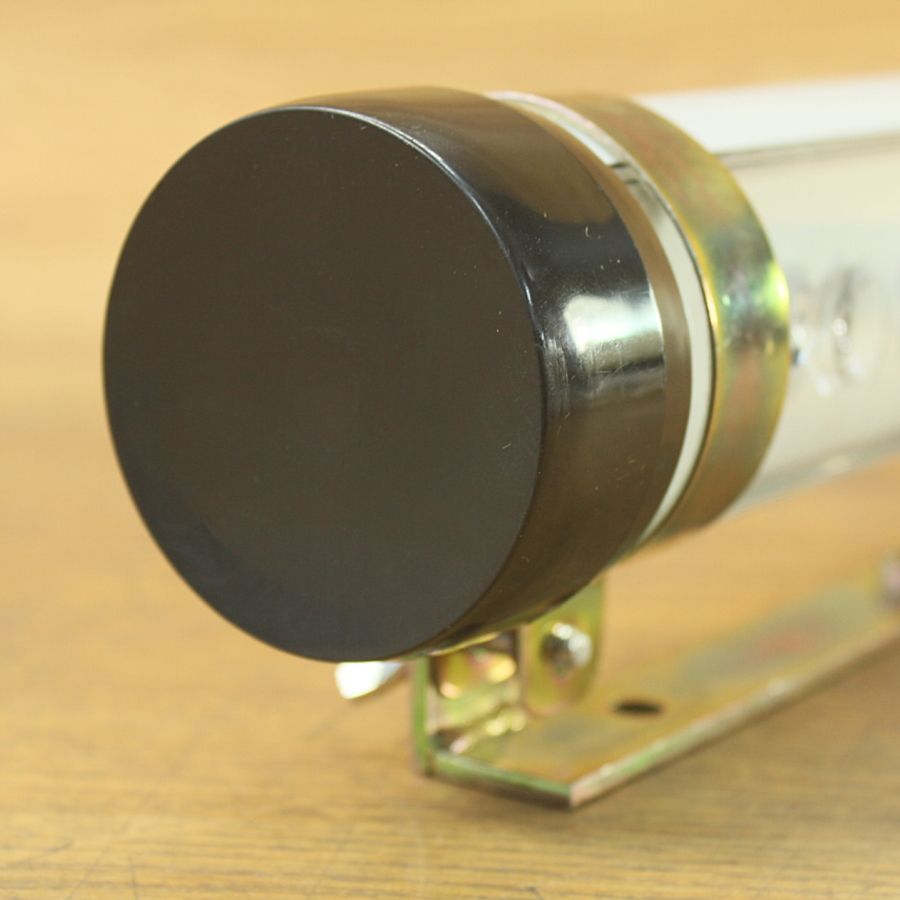  日保 L-026 ソーラー式LED看板照明 φ 明暗センサー付 その他 住宅設備