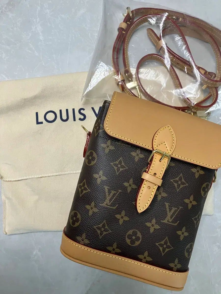 Louis Vuitton ルイヴィトン ソーホーミニ