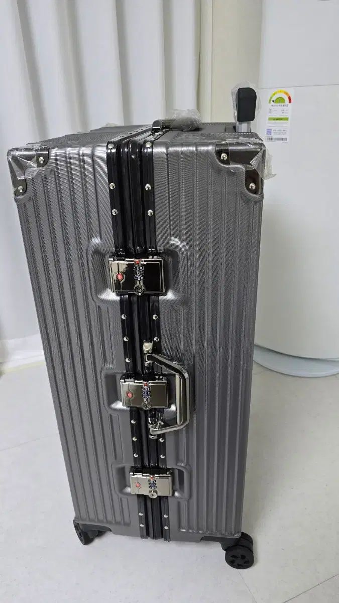 50% OFF ♥ 28インチ グレー アルミニウム キャリアー 荷物用