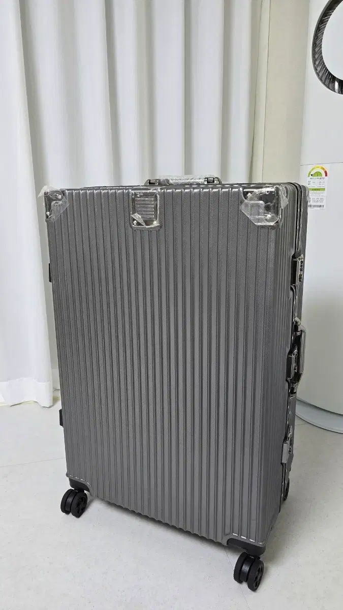 50% OFF ♥ 28インチ グレー アルミニウム キャリアー 荷物用