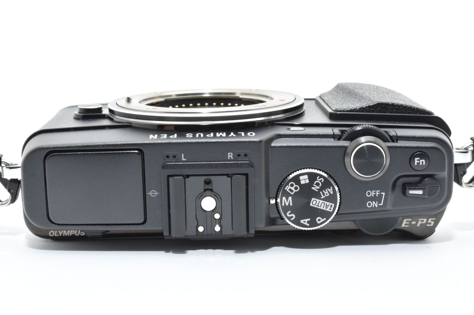 ☆極上美品☆オリンパス OLYMPUS PEN E-P5 ボディ ブラック ショット数
