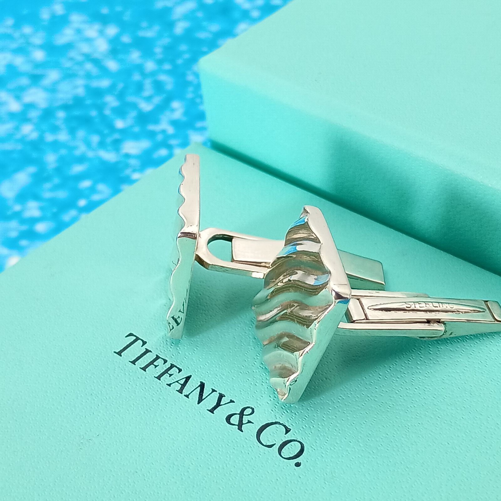 TIFFANY&Co. ティファニー スクエア ウェーブライン ストライプ カフス