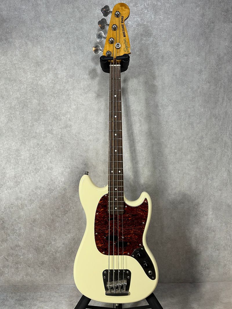 楽器 Squier by Fender スクワイヤバイフェンダー ベース Classic Vibe 60 s Mustang Bass Laurel Finger Board 471