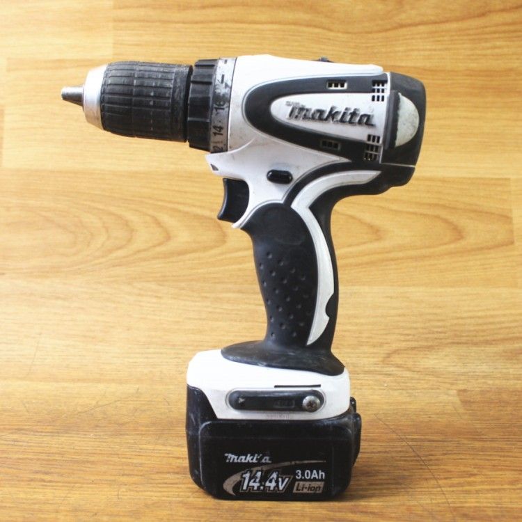 マキタ Makita DF 440 D 充電式ドライバドリル 14.4 V 3.0 Ah BL 1430バッテリー付属