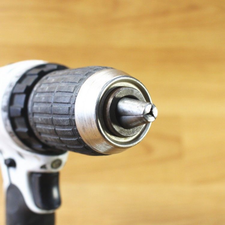 D 充電式ドライバドリル