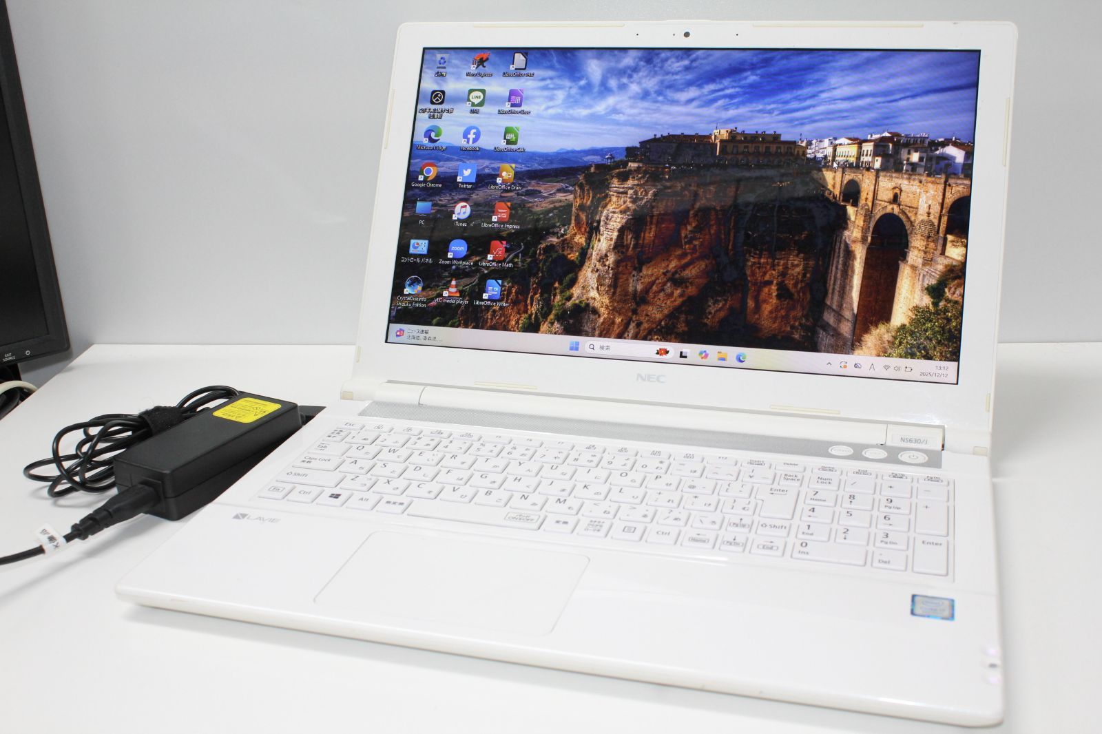 ノートPC NEC LAVIE NS 630 JAW Intel Core i 7 メモリ8 GB