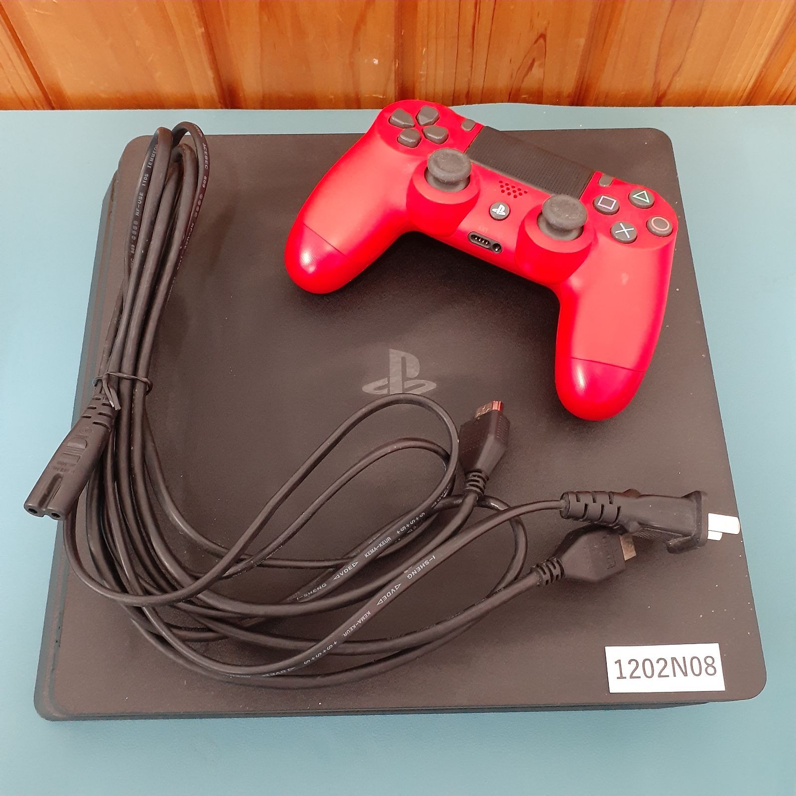 1202 N 08 SONY PlayStation 4 PS 2200 A 起動 済み 箱なし