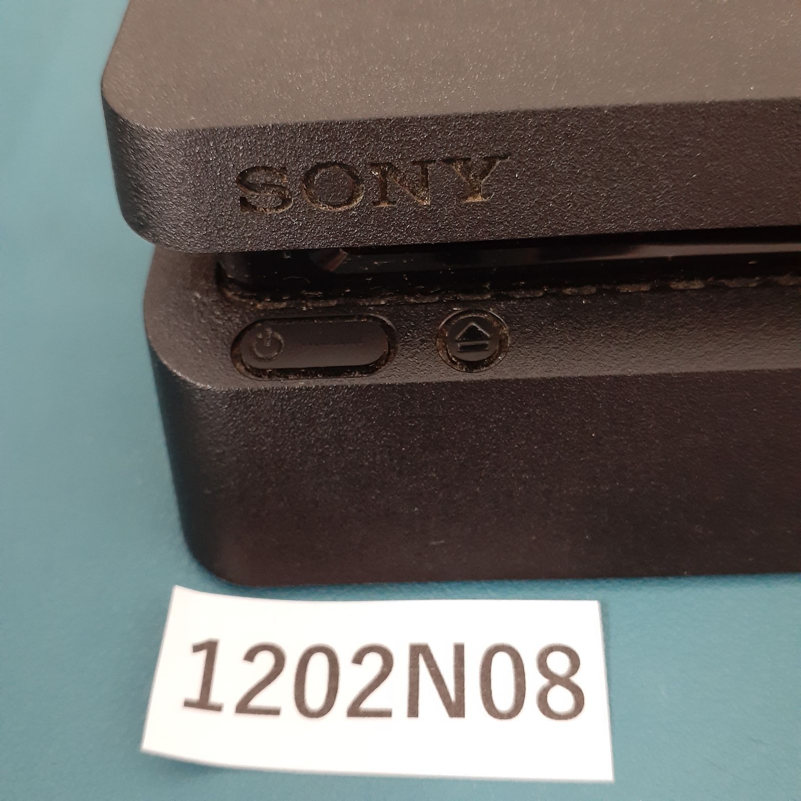 1202 N 08 SONY PlayStation 4 PS 2200 A 起動 済み 箱なし