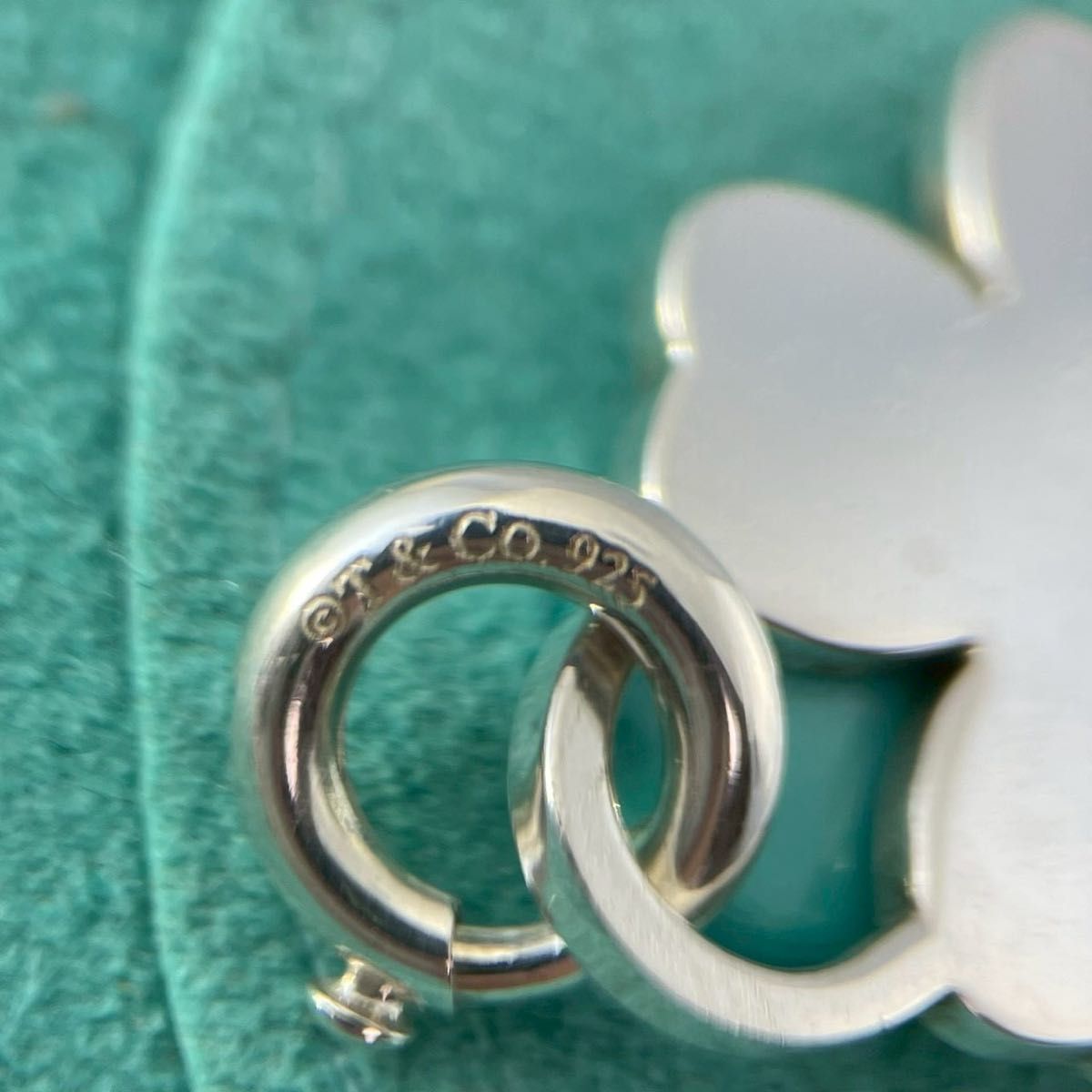 ティファニー 四つ葉 クローバー チャーム ペンダント XH3fe - メルカリ