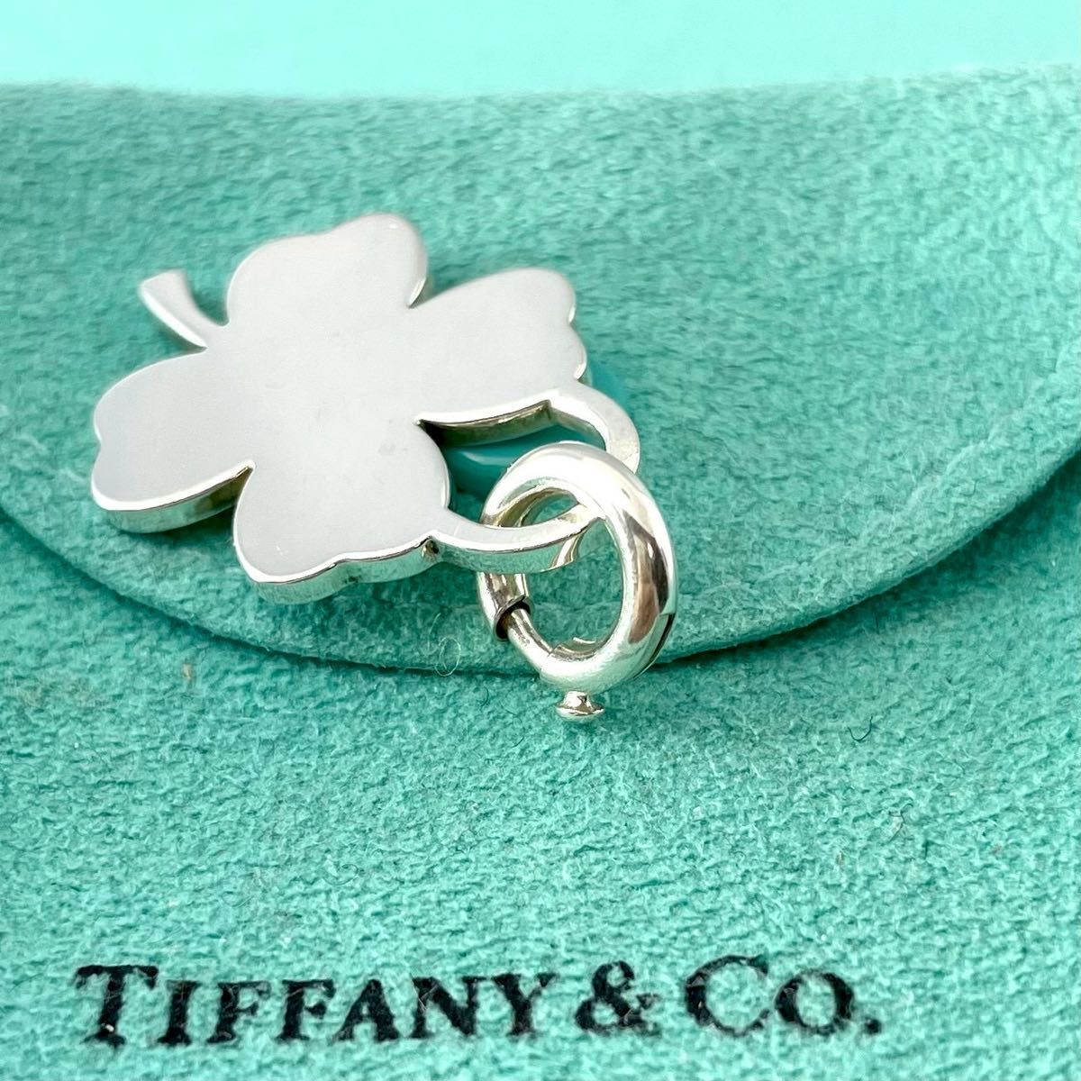 ティファニー 四つ葉 クローバー チャーム ペンダント XH3fe - メルカリ