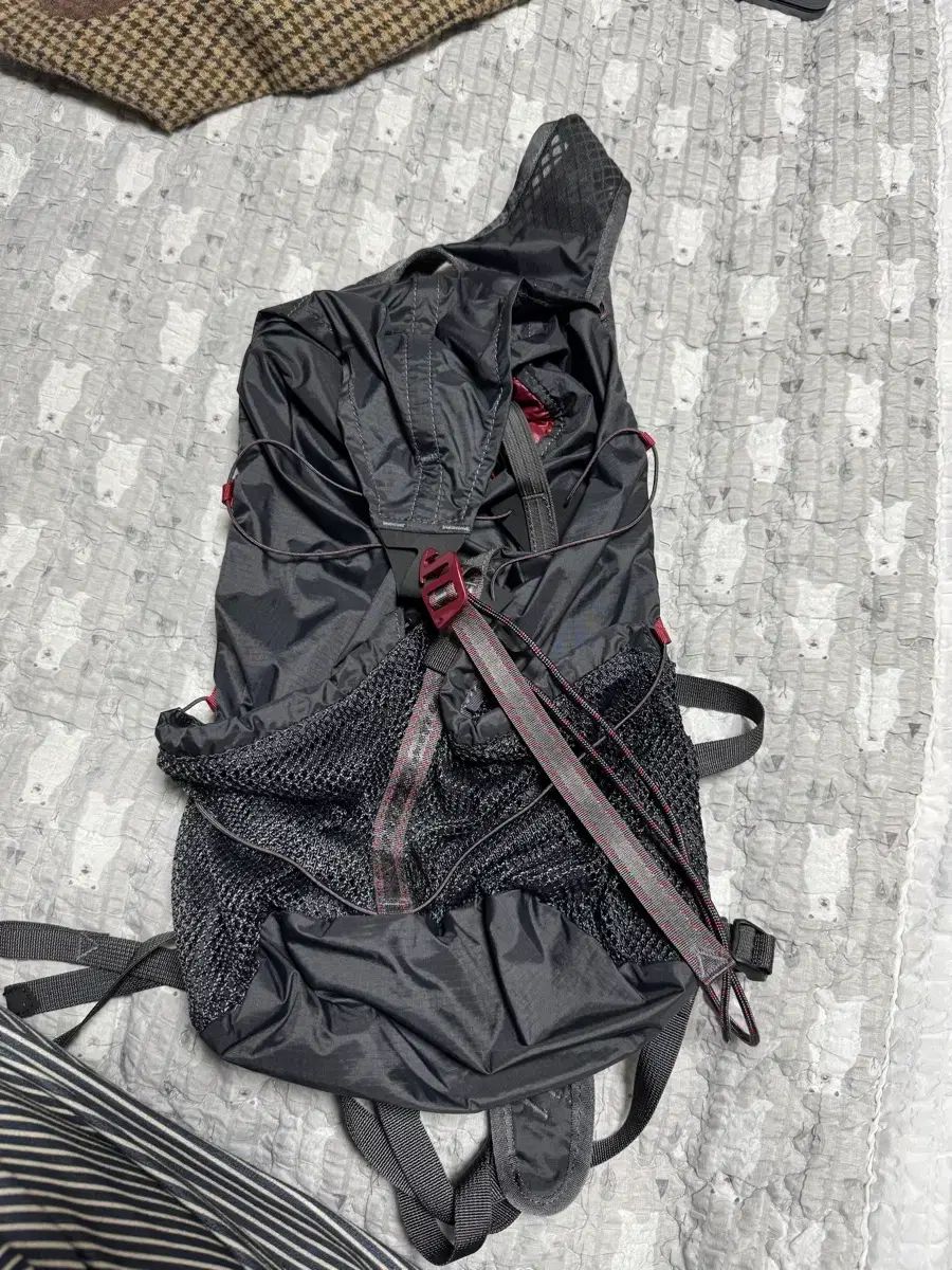 クレッタルムーセン Tシャツ レイ EVNNE ブラック