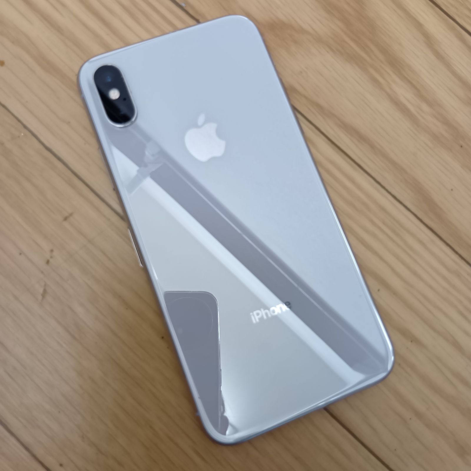 Apple iPhone 8 容量64GB キャリアAU Apple iPhone 8 容量64GB キャリアAU Apple iPhone 8 64GB au 価格比較