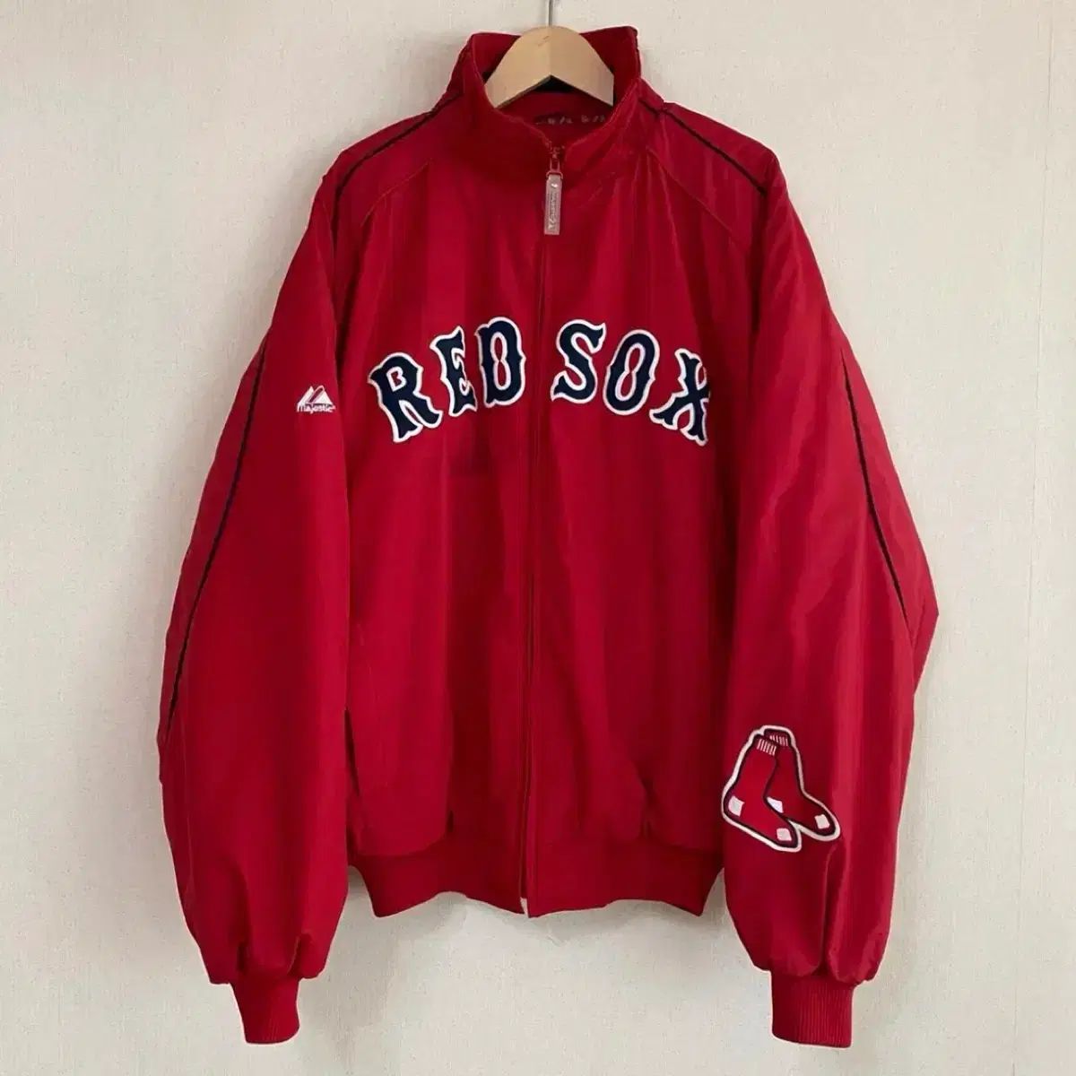 先着順のお値段でお譲りします | Majestic ボストン レッドソックス スタジャン M