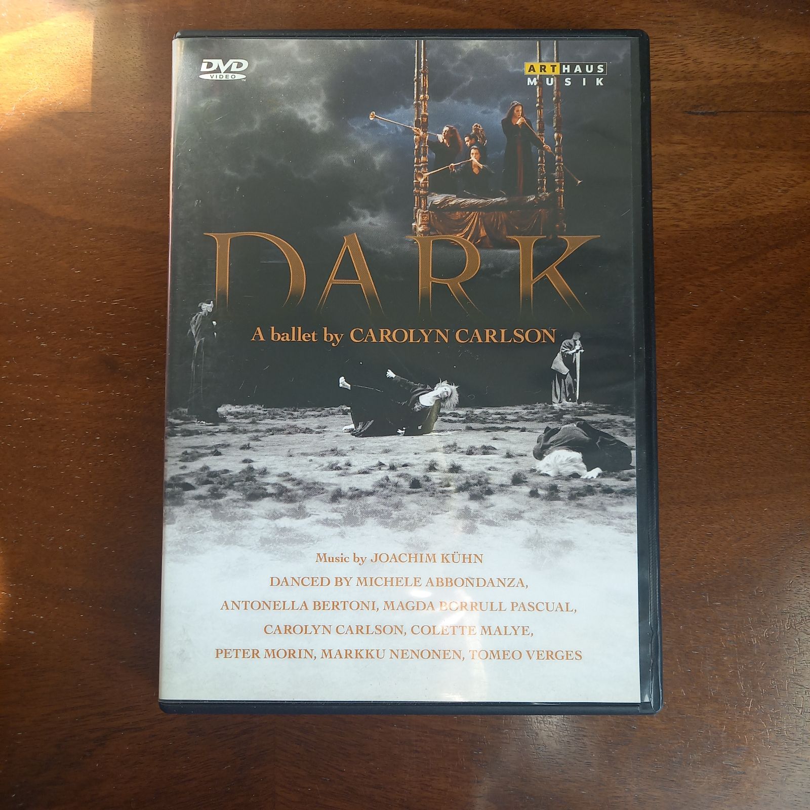 キャロリン カールソン DARK バレエ DVD