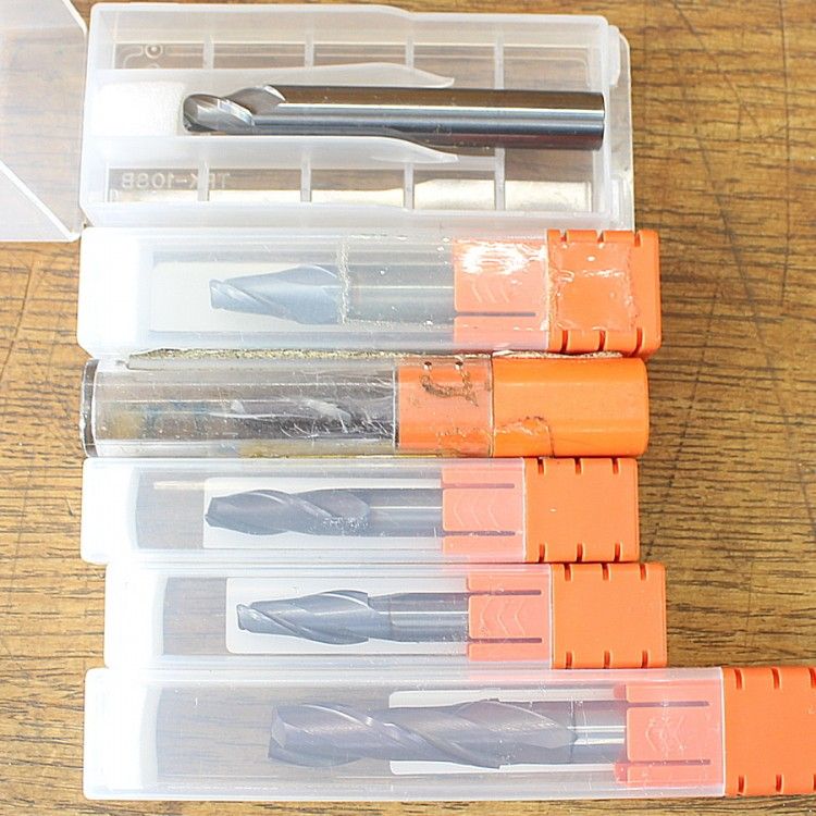 テーパーエンドミル