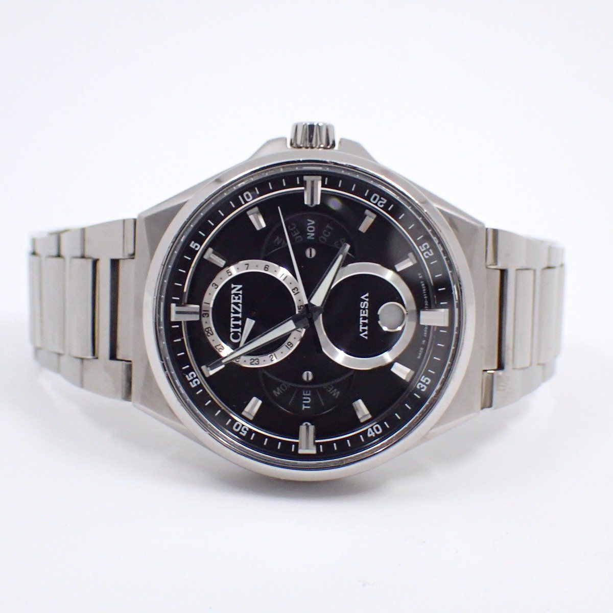 シチズン アテッサ アクトライン エコドライブ トリプルカレンダー