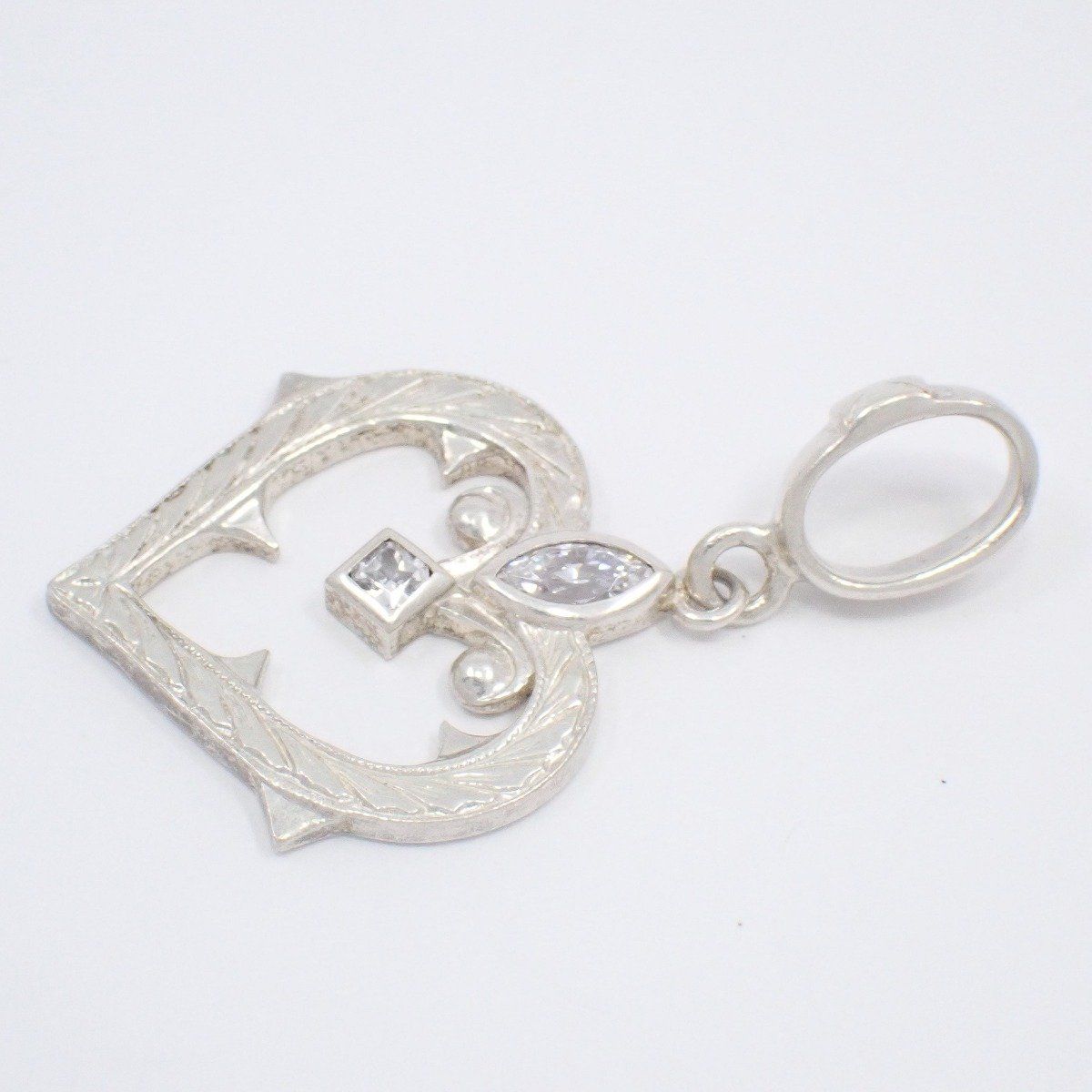 【状態良好】ローリーロドキン　ゴシックピースハートペンダント Loree Rodkin ローリーロドキン スモール ゴシック ハート ペンダント